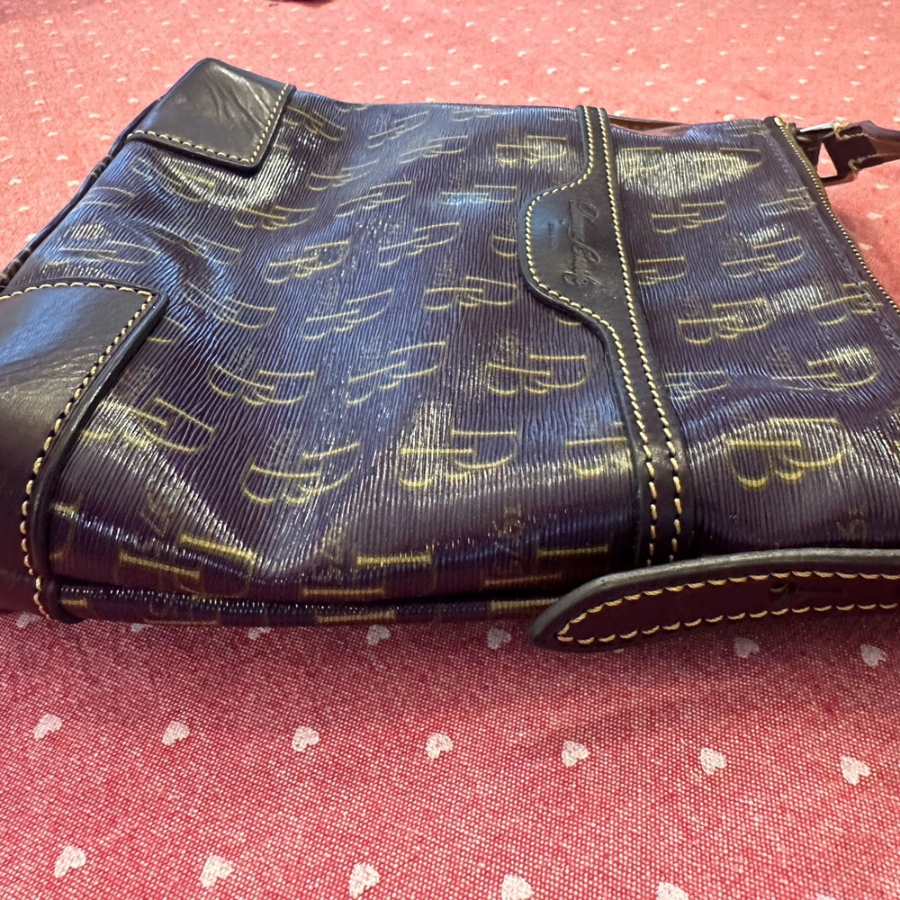 Dooney & Bourke DB Purple Signature 1975 Crossbody Bag Purse Small Logo Monogram - Picture 7 of 11